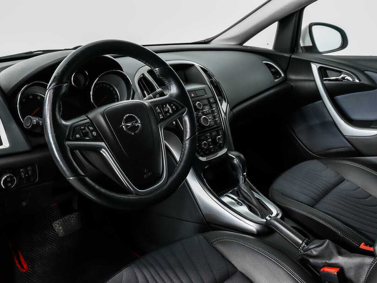 Купить Opel Astra с пробегом. Фото: #8