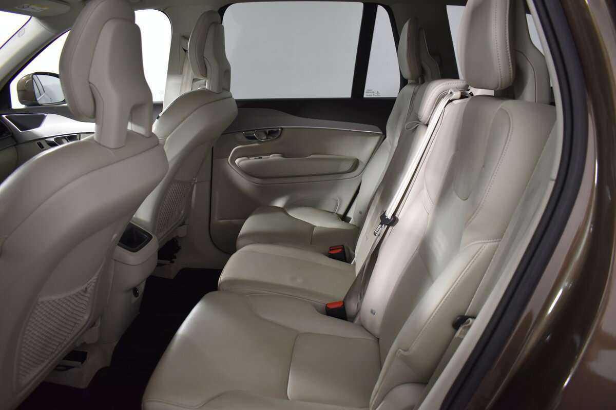 Купить Volvo XC90 с пробегом. Фото: #7