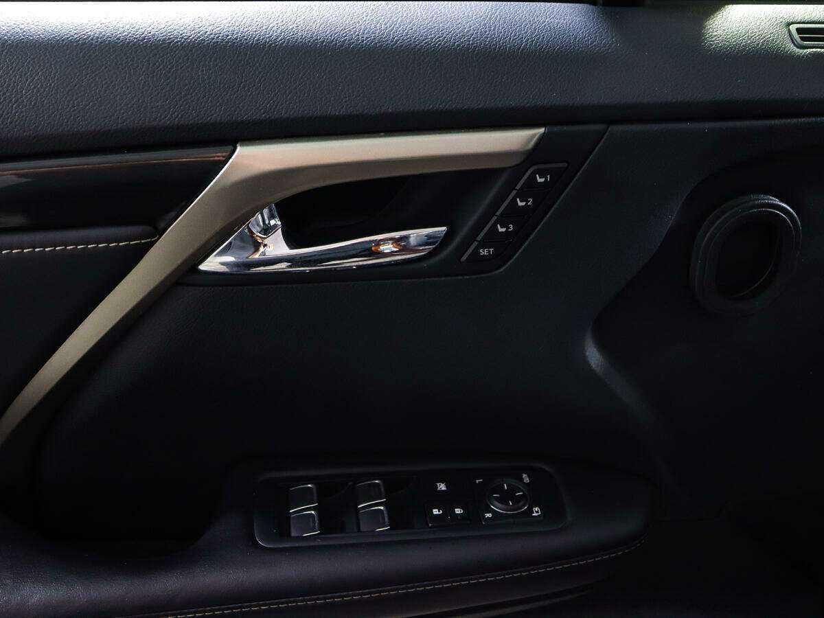Купить Lexus RX с пробегом. Фото: #18