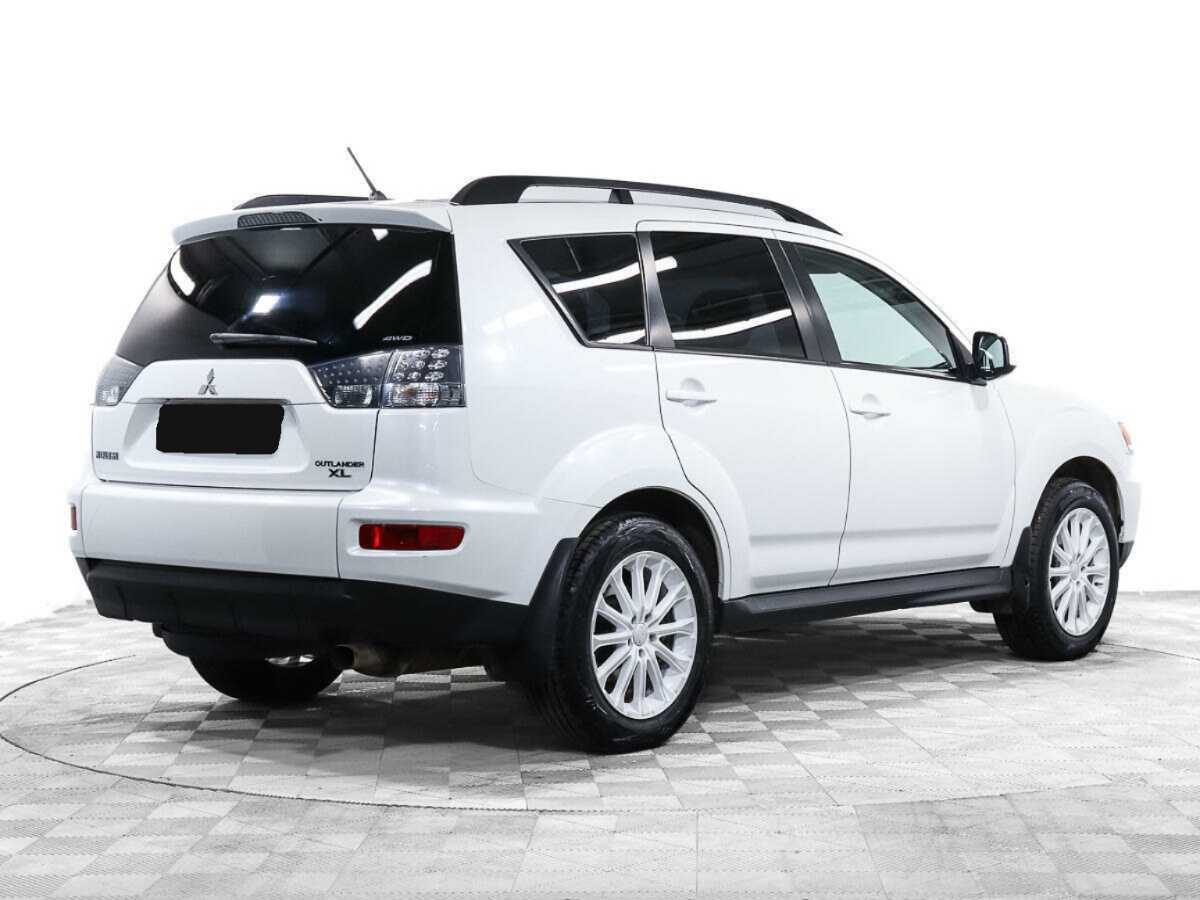 Купить Mitsubishi Outlander с пробегом. Фото: #3