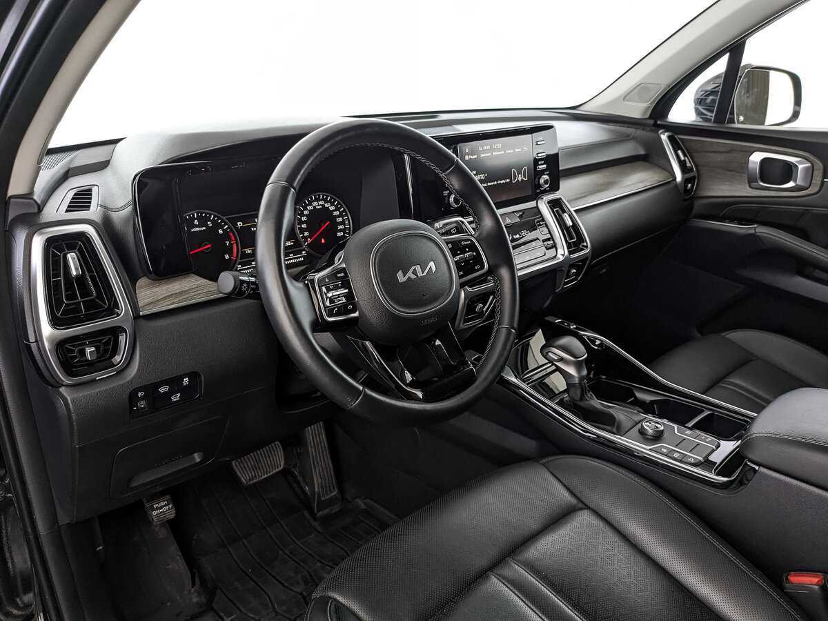 Купить Kia Sorento с пробегом. Фото: #10