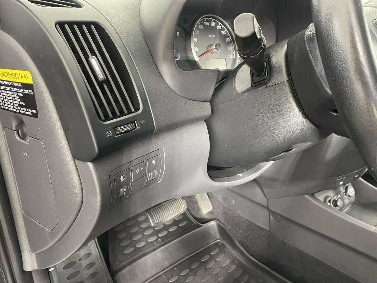 Купить Hyundai Elantra с пробегом. Фото: #8