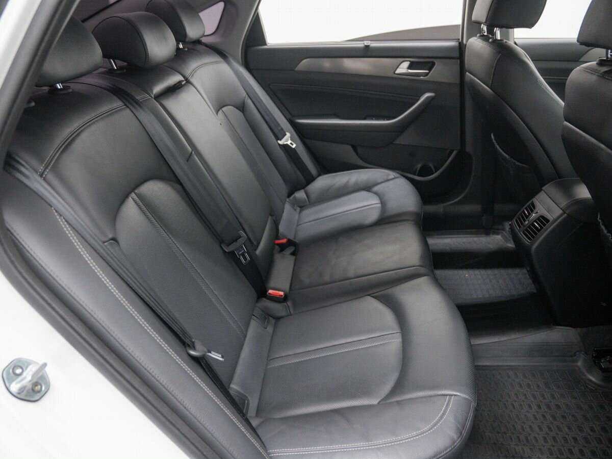 Купить Hyundai Sonata с пробегом. Фото: #12