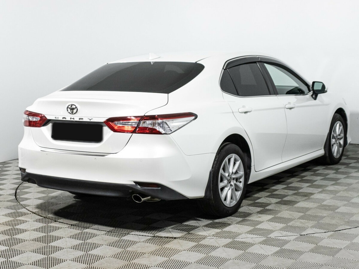 Купить Toyota Camry с пробегом. Фото: #4