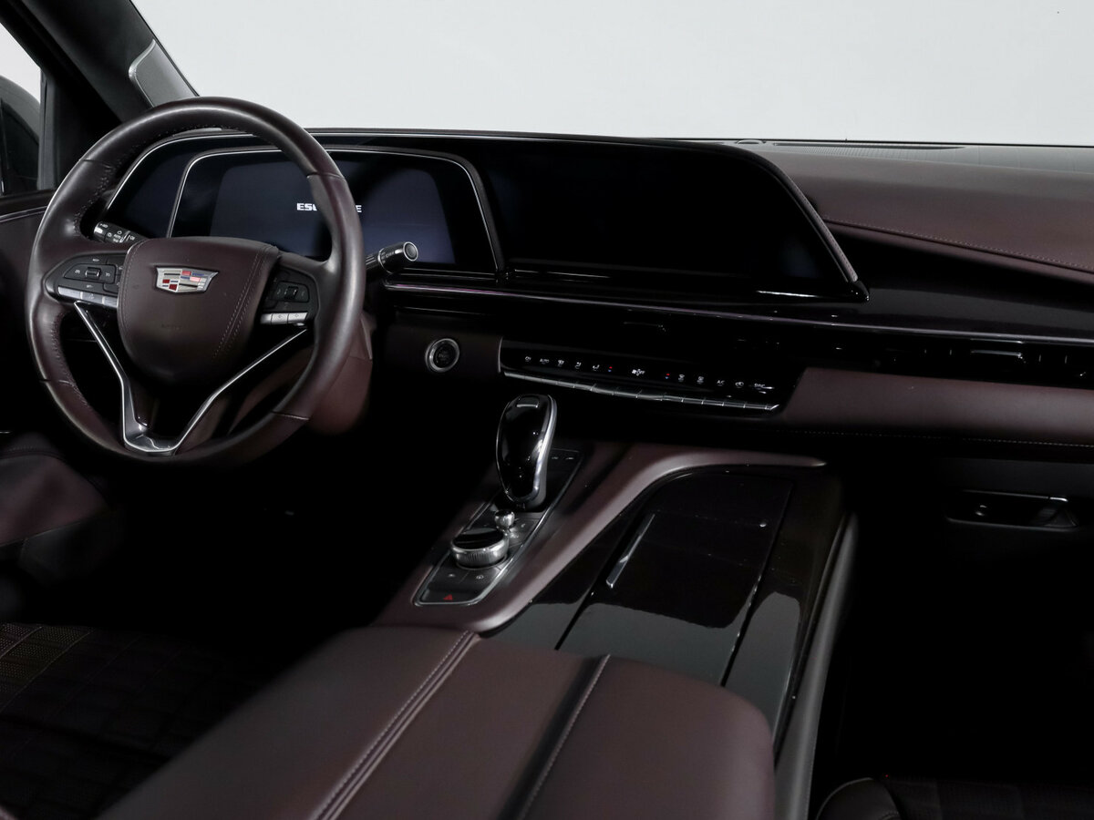 Купить Cadillac Escalade с пробегом. Фото: #11