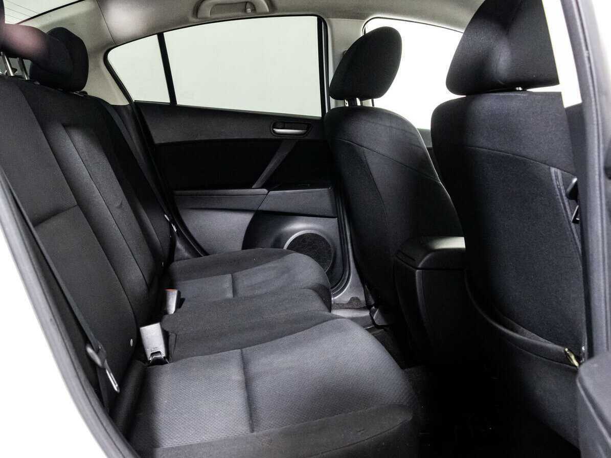 Купить Mazda 3 с пробегом. Фото: #12