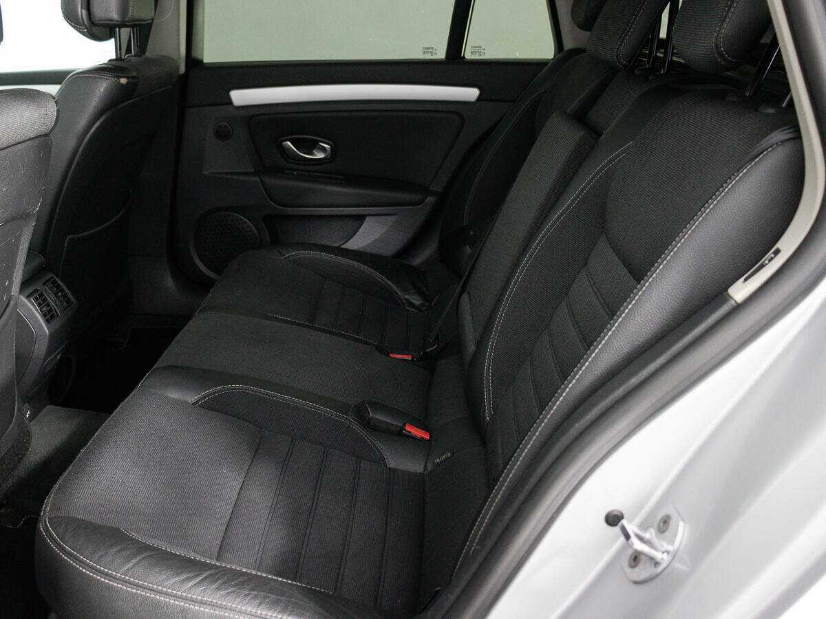 Купить Renault Laguna с пробегом. Фото: #10