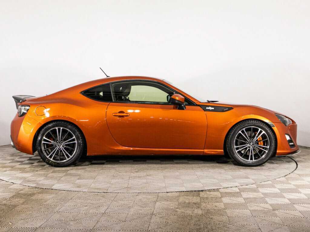 Купить Toyota GT86 с пробегом. Фото: #3