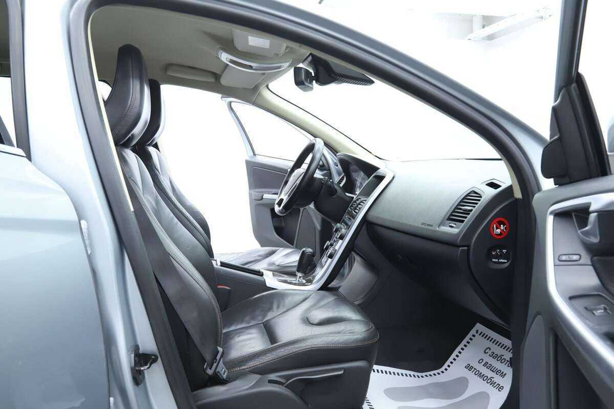 Купить Volvo XC60 с пробегом. Фото: #12