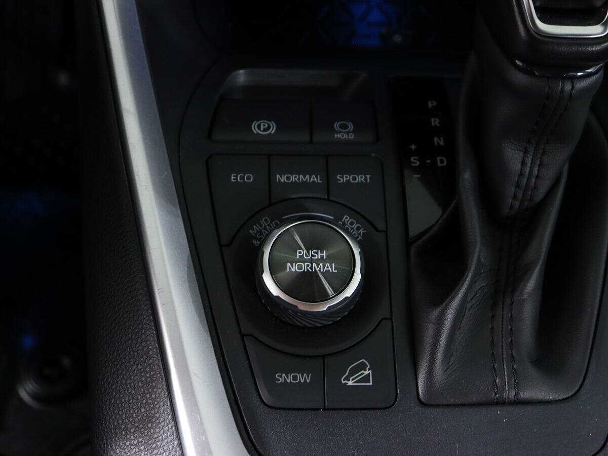 Купить Toyota RAV4 с пробегом. Фото: #24