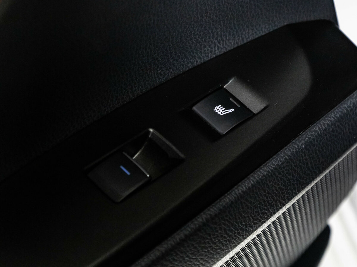 Купить Toyota Camry с пробегом. Фото: #27