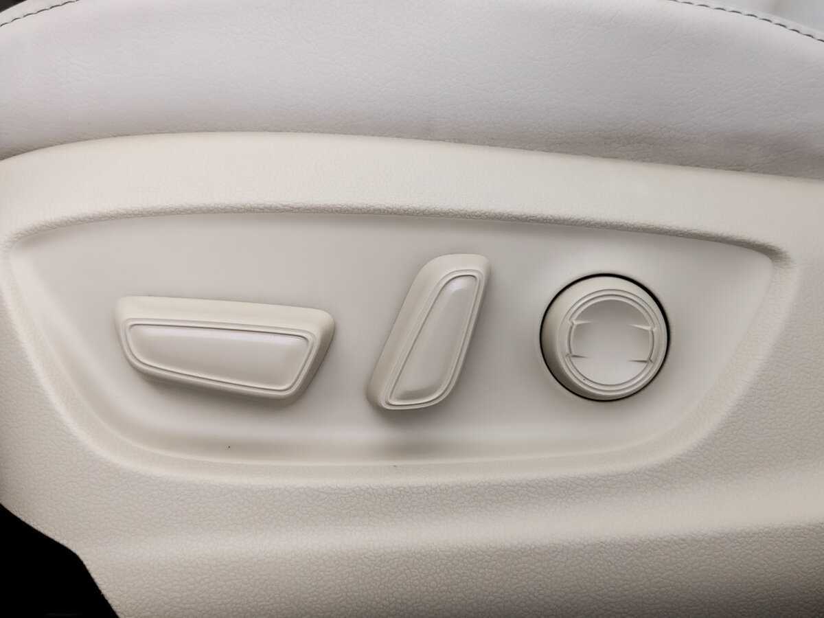 Купить Toyota Camry с пробегом. Фото: #16