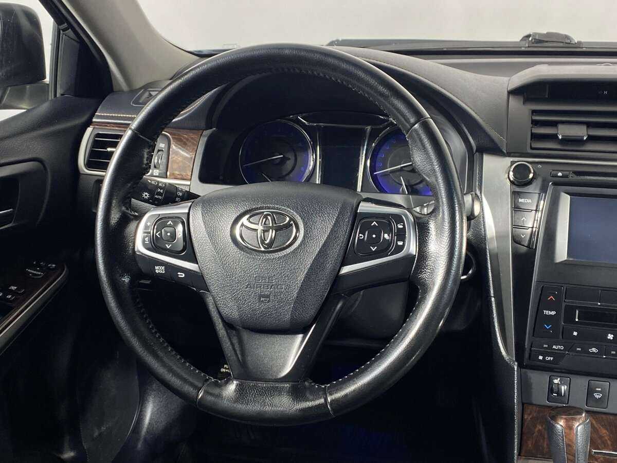 Купить Toyota Camry с пробегом. Фото: #11
