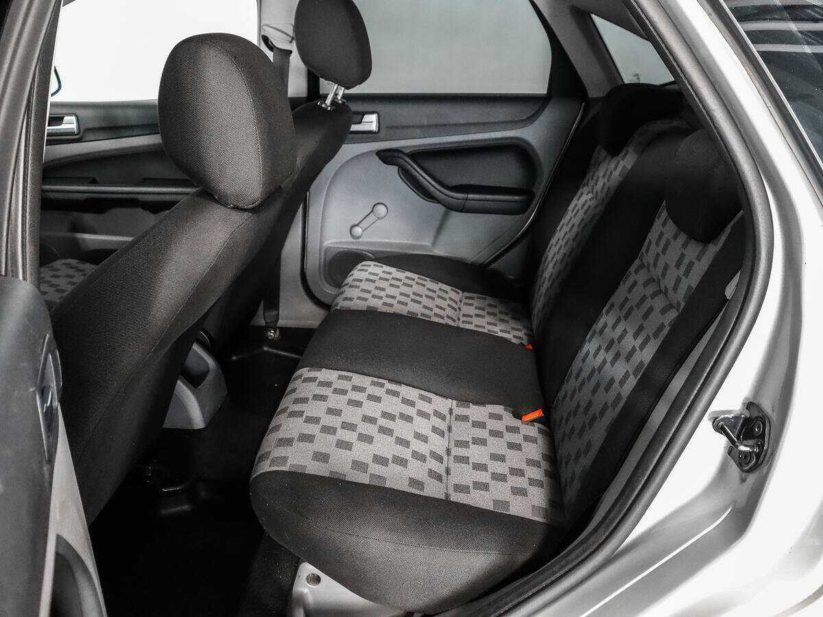 Купить Ford Focus с пробегом. Фото: #9