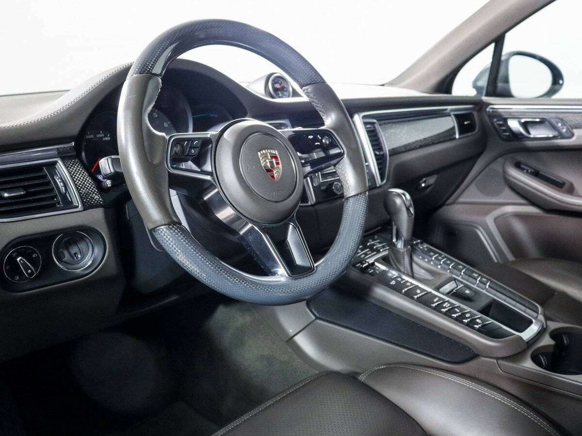 Купить Porsche Macan с пробегом. Фото: #10