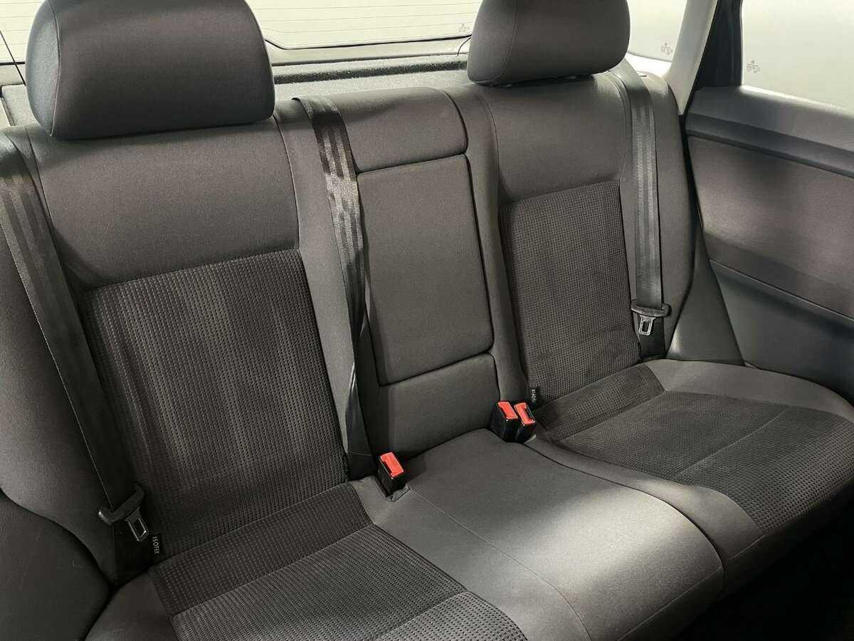 Купить Volkswagen Polo с пробегом. Фото: #14