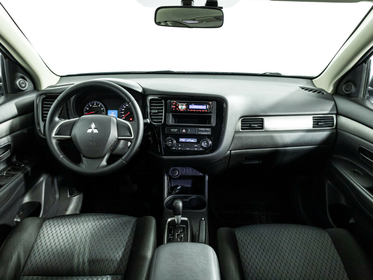 Купить Mitsubishi Outlander с пробегом. Фото: #10