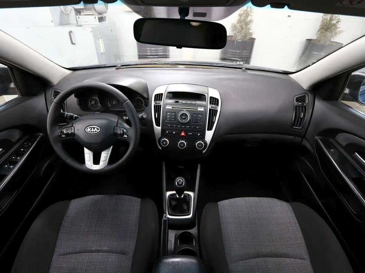 Купить Kia Ceed с пробегом. Фото: #14