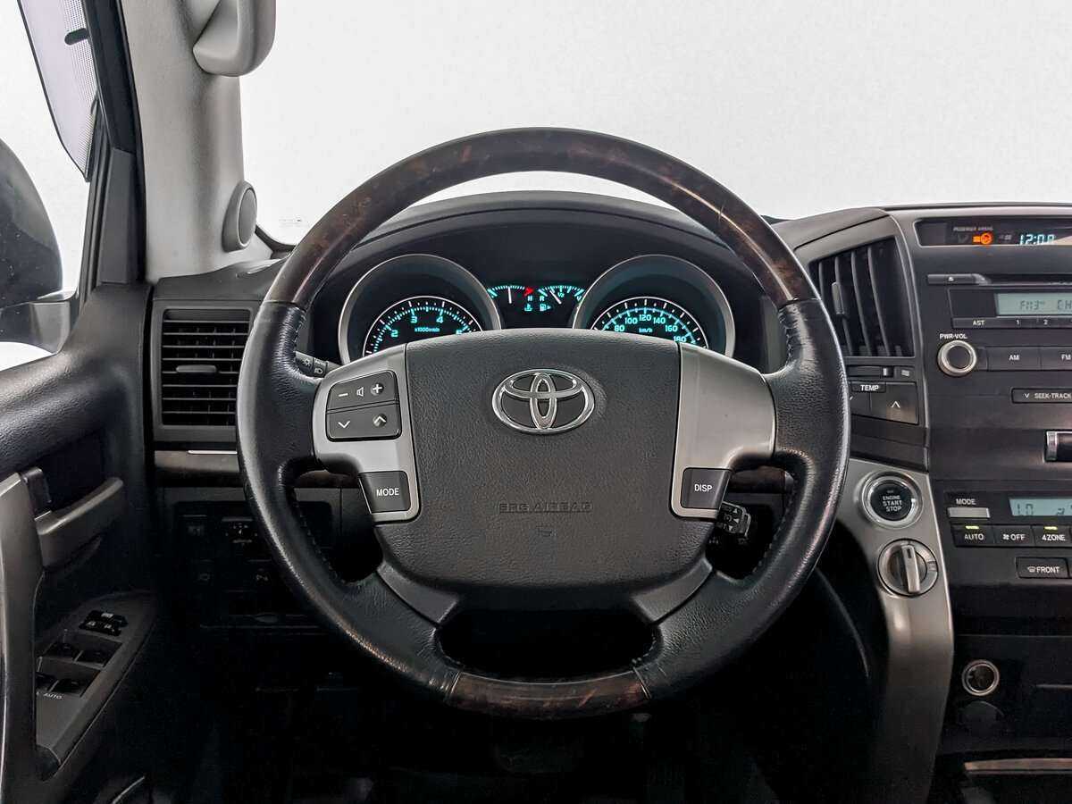 Купить Toyota Land Cruiser с пробегом. Фото: #13