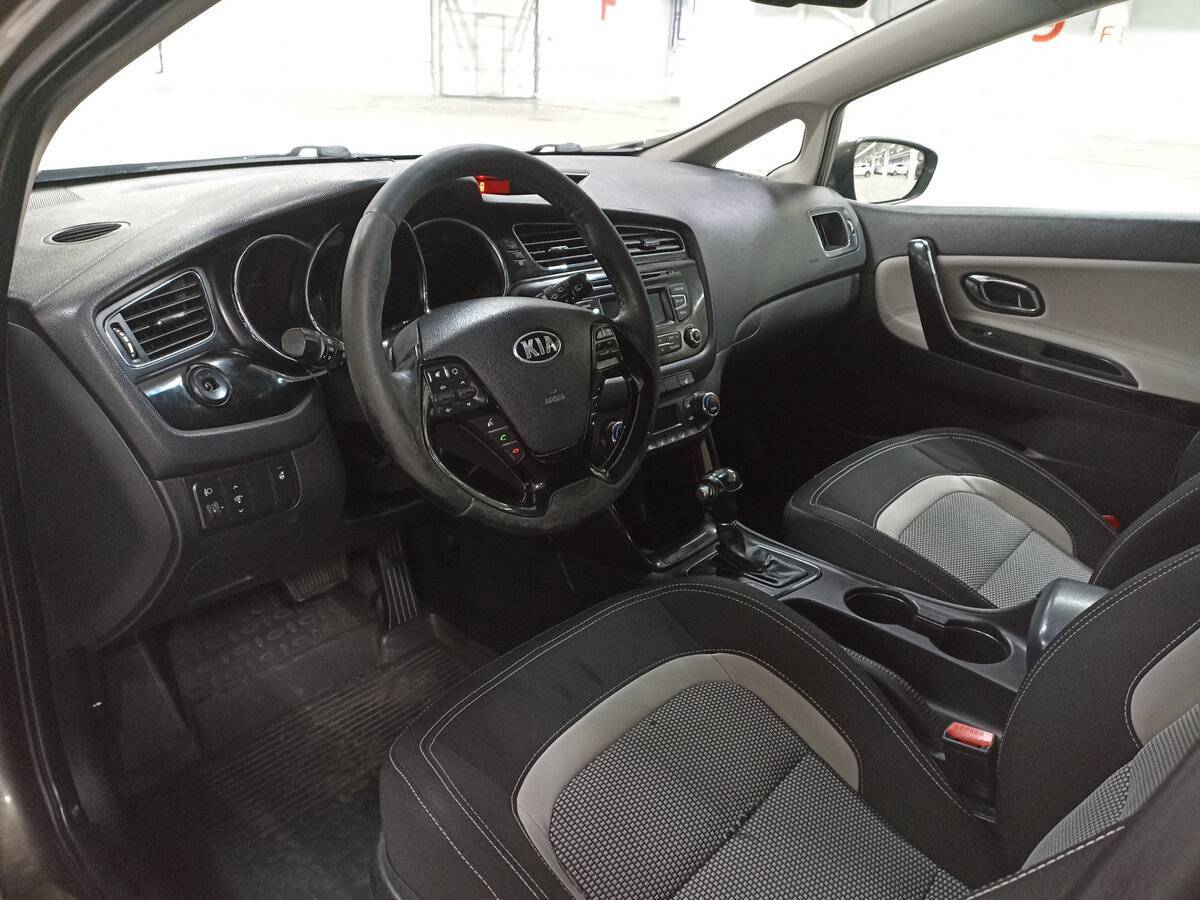 Купить Kia Ceed с пробегом. Фото: #15