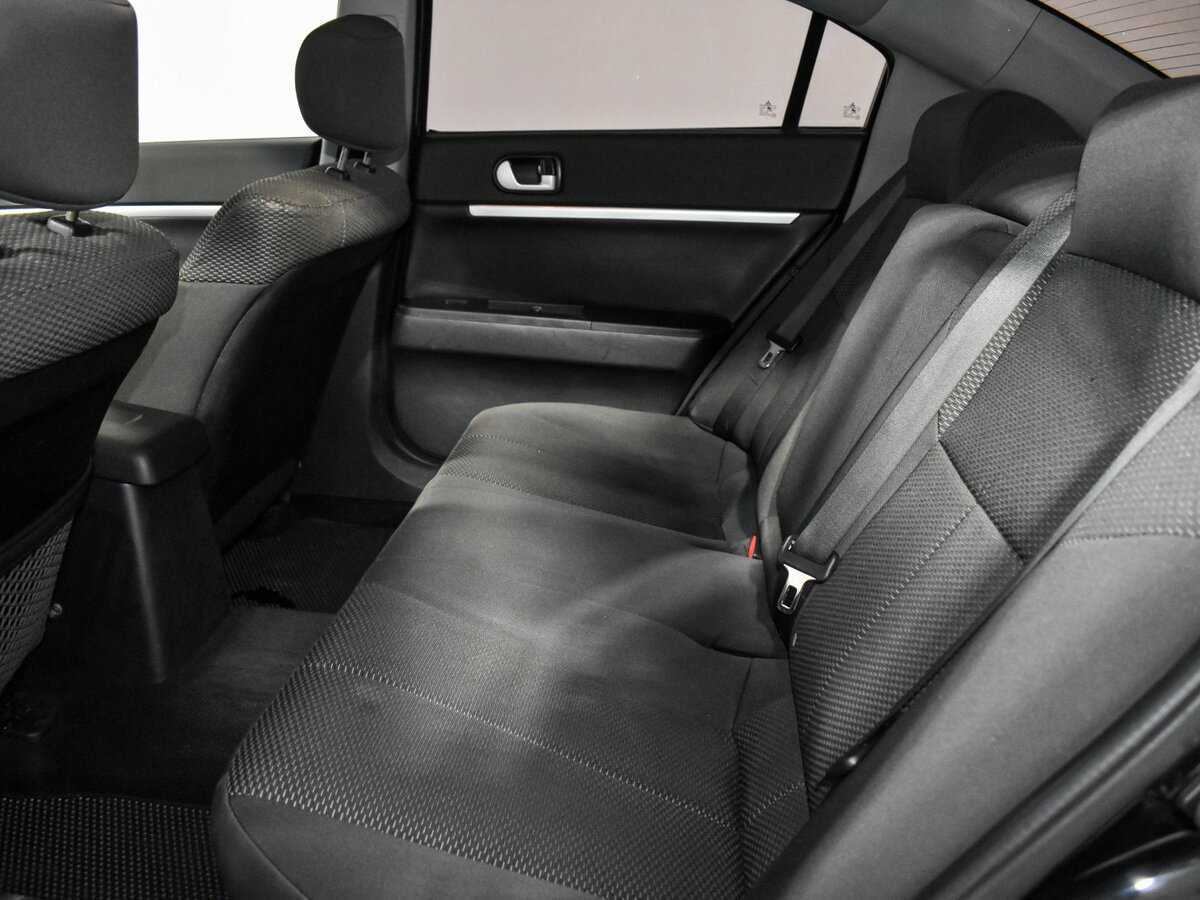 Купить Mitsubishi Galant с пробегом. Фото: #9
