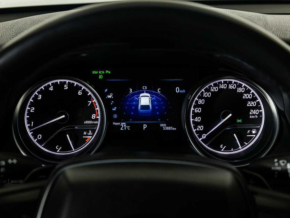 Купить Toyota Camry с пробегом. Фото: #9