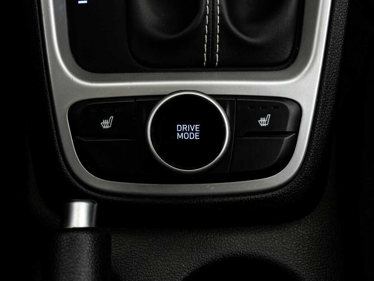 Купить Hyundai Venue с пробегом. Фото: #18