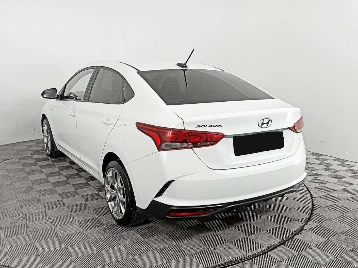 Купить Hyundai Solaris с пробегом. Фото: #6
