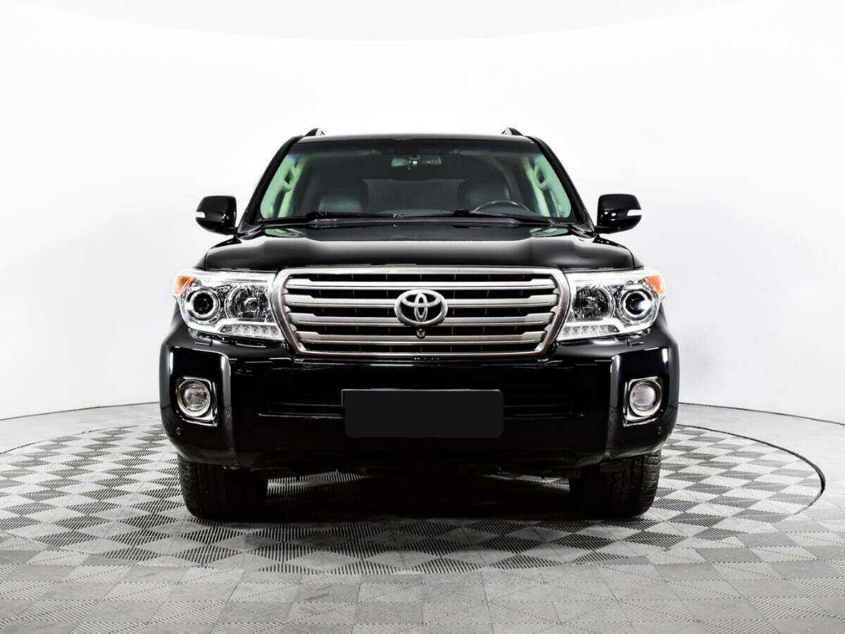 Купить Toyota Land Cruiser с пробегом. Фото: #1