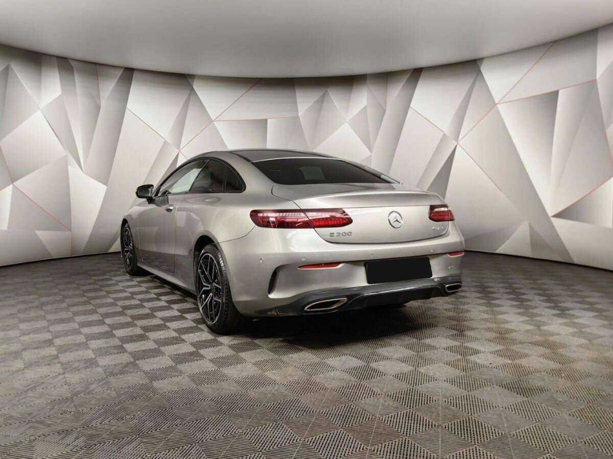 Купить Mercedes-Benz E-Класс с пробегом. Фото: #3