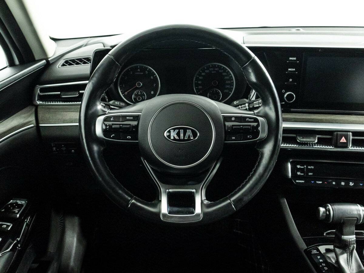 Купить Kia K5 с пробегом. Фото: #20