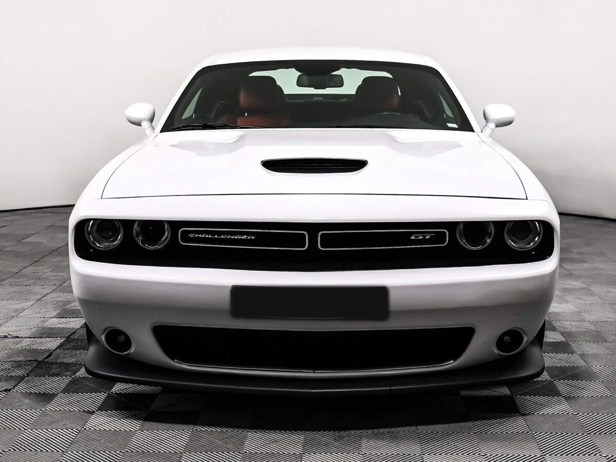 Купить Dodge Challenger с пробегом. Фото: #1