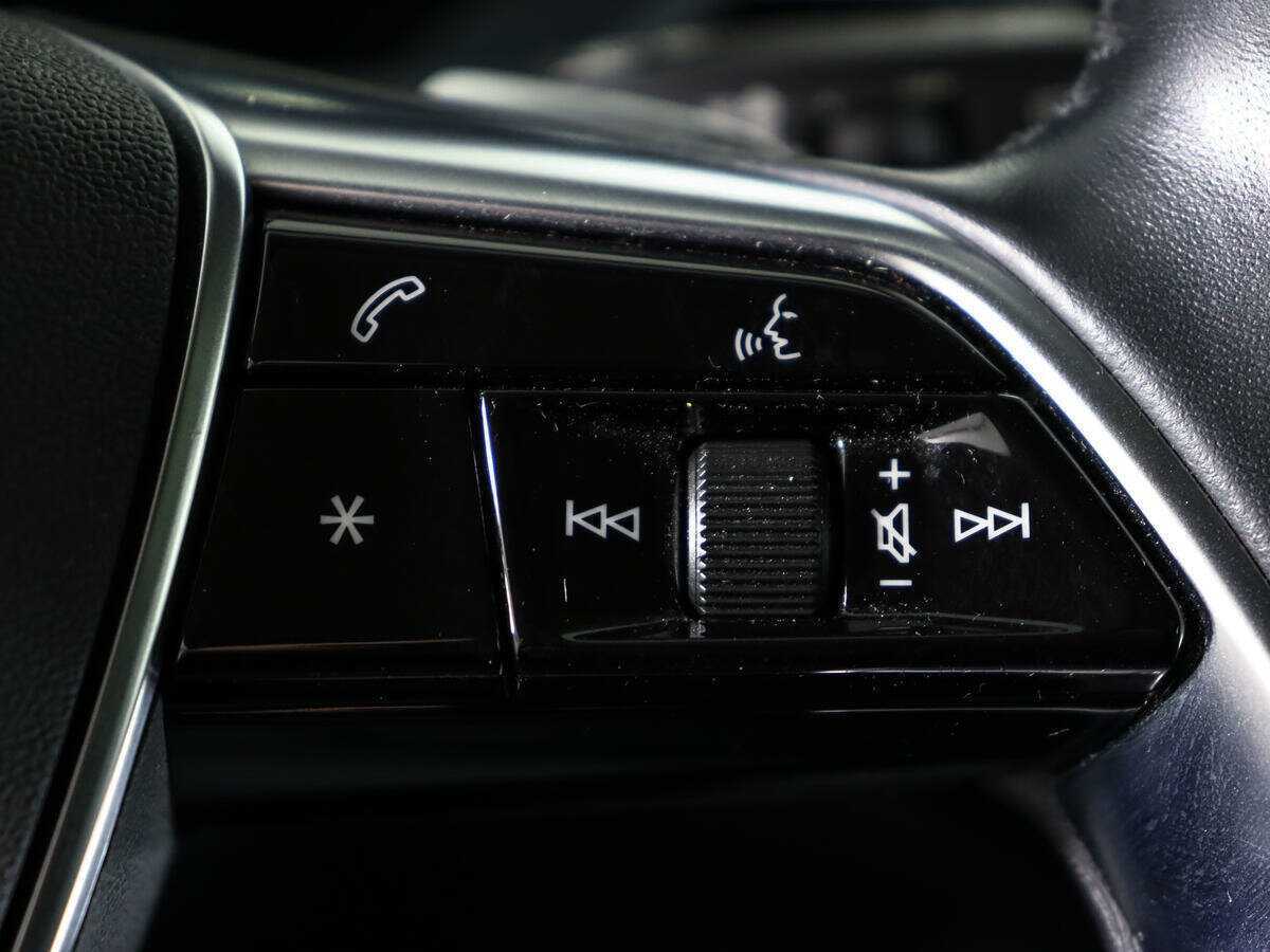 Купить Audi e-tron с пробегом. Фото: #26