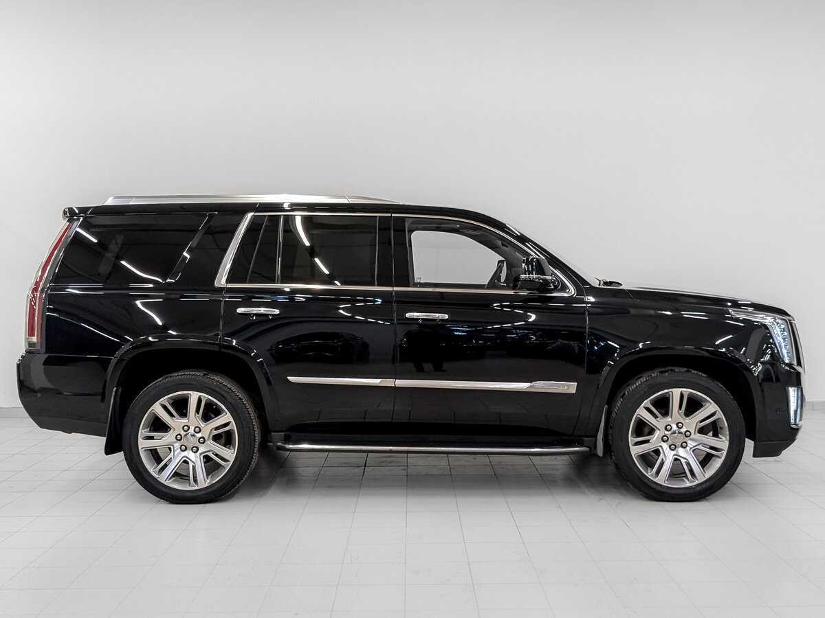Купить Cadillac Escalade с пробегом. Фото: #3