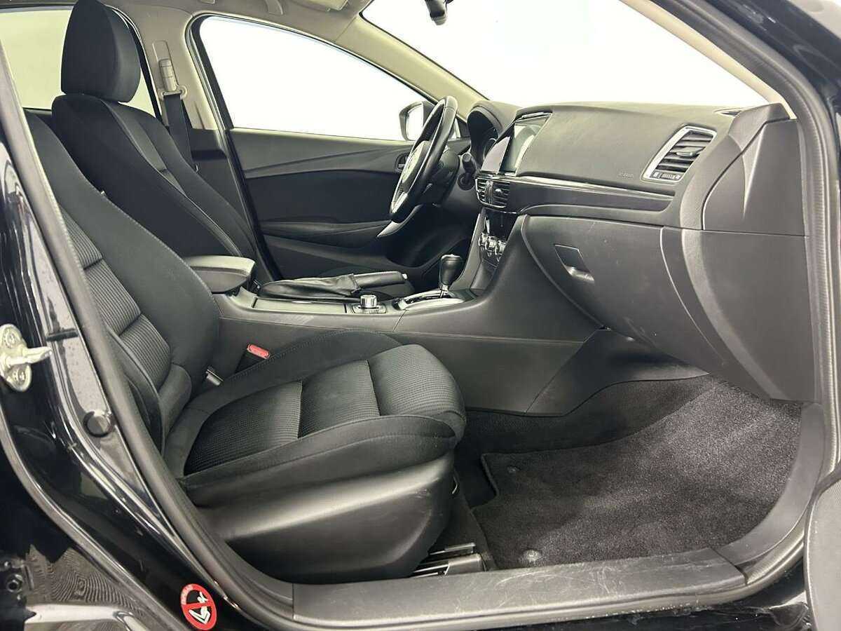 Купить Mazda 6 с пробегом. Фото: #13