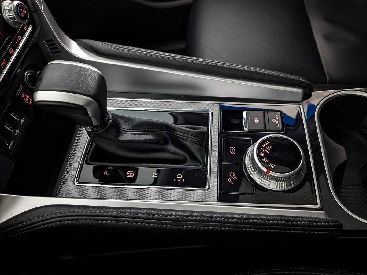 Купить Mitsubishi Montero Sport с пробегом. Фото: #26