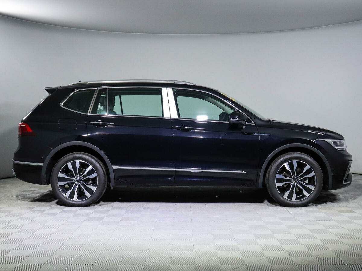 Купить Volkswagen Tiguan с пробегом. Фото: #2