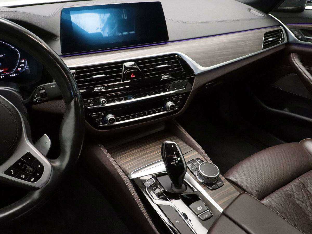 Купить BMW 5 серии с пробегом. Фото: #14