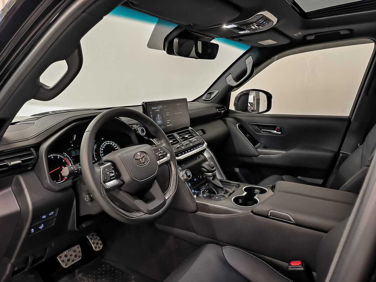 Купить Toyota Land Cruiser с пробегом. Фото: #14