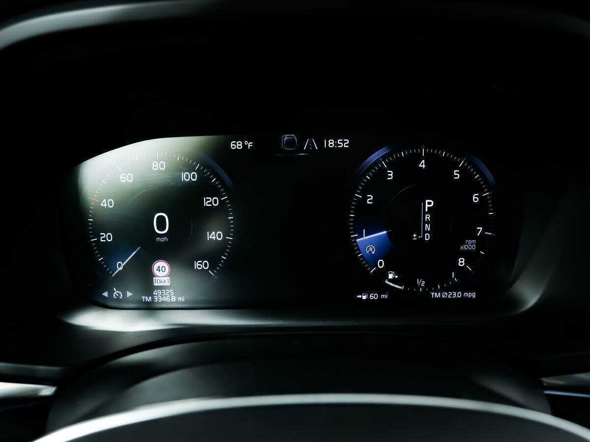 Купить Volvo XC60 с пробегом. Фото: #9