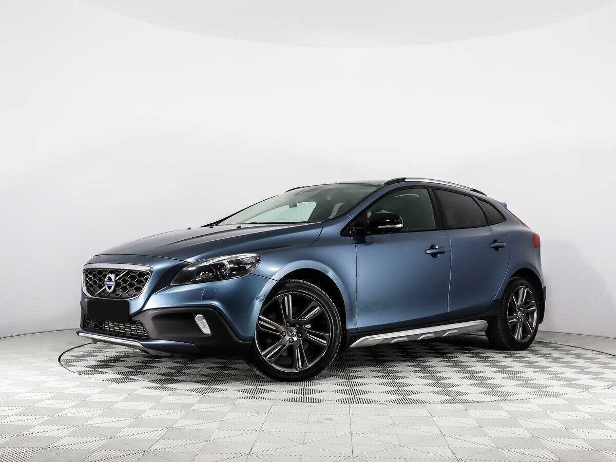 Купить Volvo V40 Cross Country с пробегом. Посмотреть фото