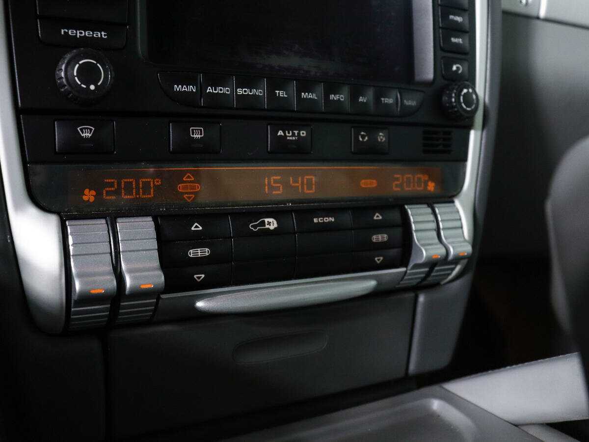 Купить Porsche Cayenne с пробегом. Фото: #16