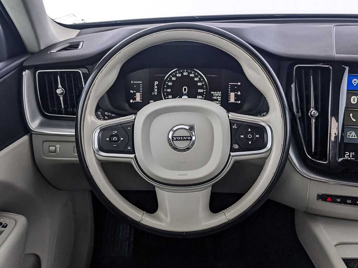 Купить Volvo XC60 с пробегом. Фото: #21