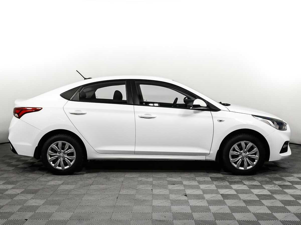 Купить Hyundai Solaris с пробегом. Фото: #3