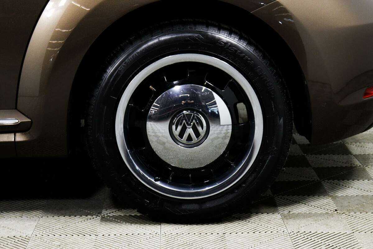 Купить Volkswagen Beetle с пробегом. Фото: #13