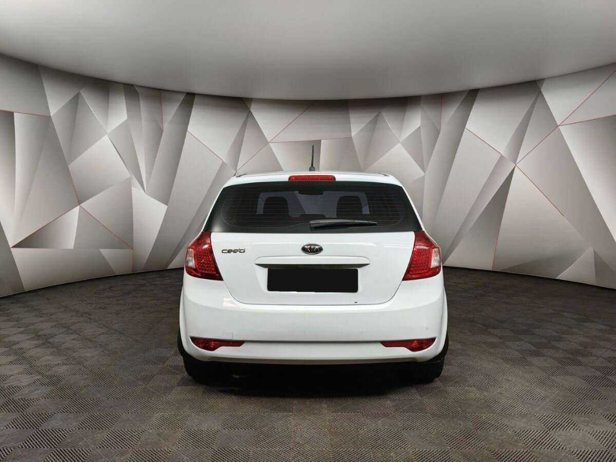 Купить Kia Ceed с пробегом. Фото: #7