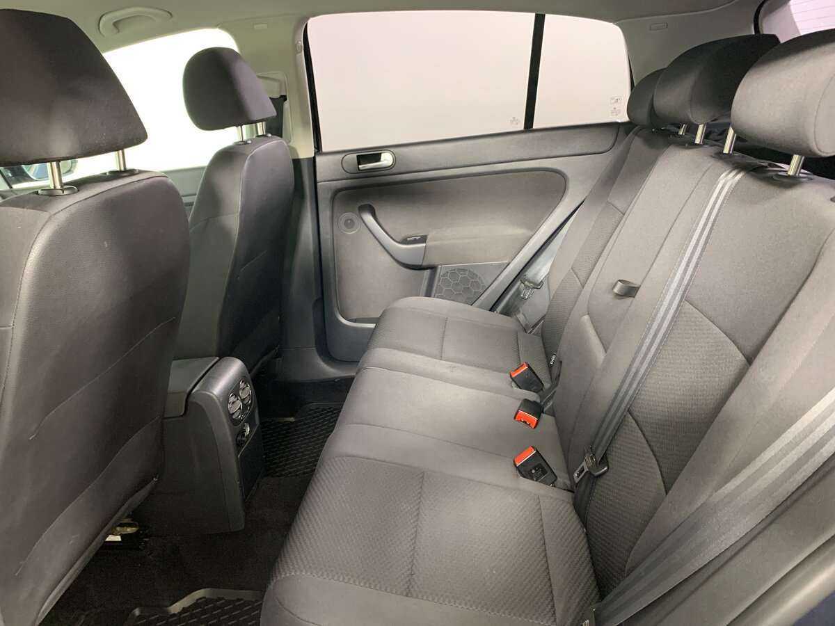 Купить Volkswagen Golf Plus с пробегом. Фото: #15