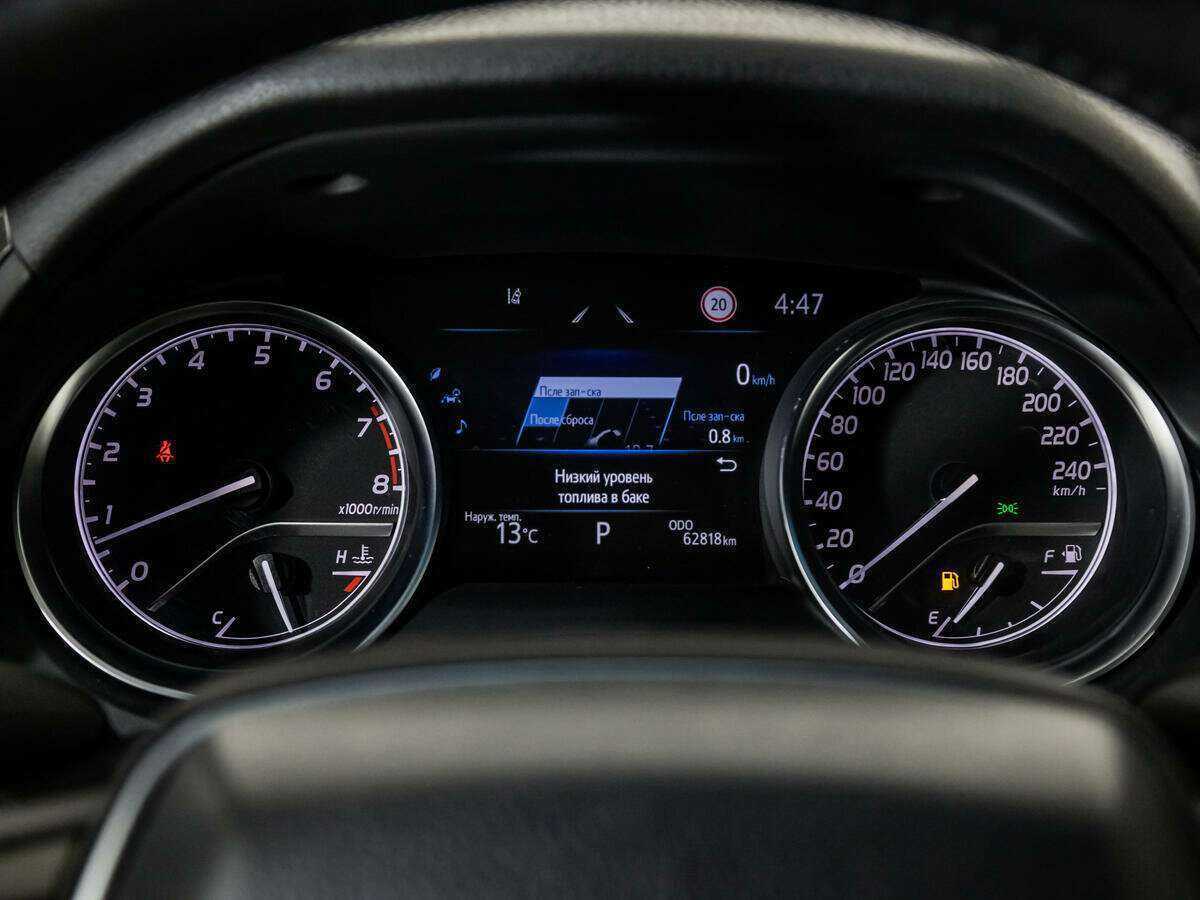 Купить Toyota Camry с пробегом. Фото: #9