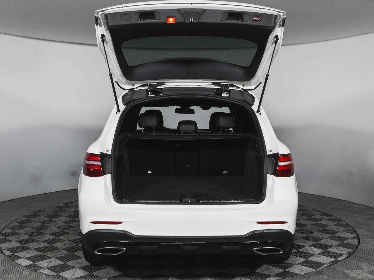 Купить Mercedes-Benz GLC с пробегом. Фото: #17
