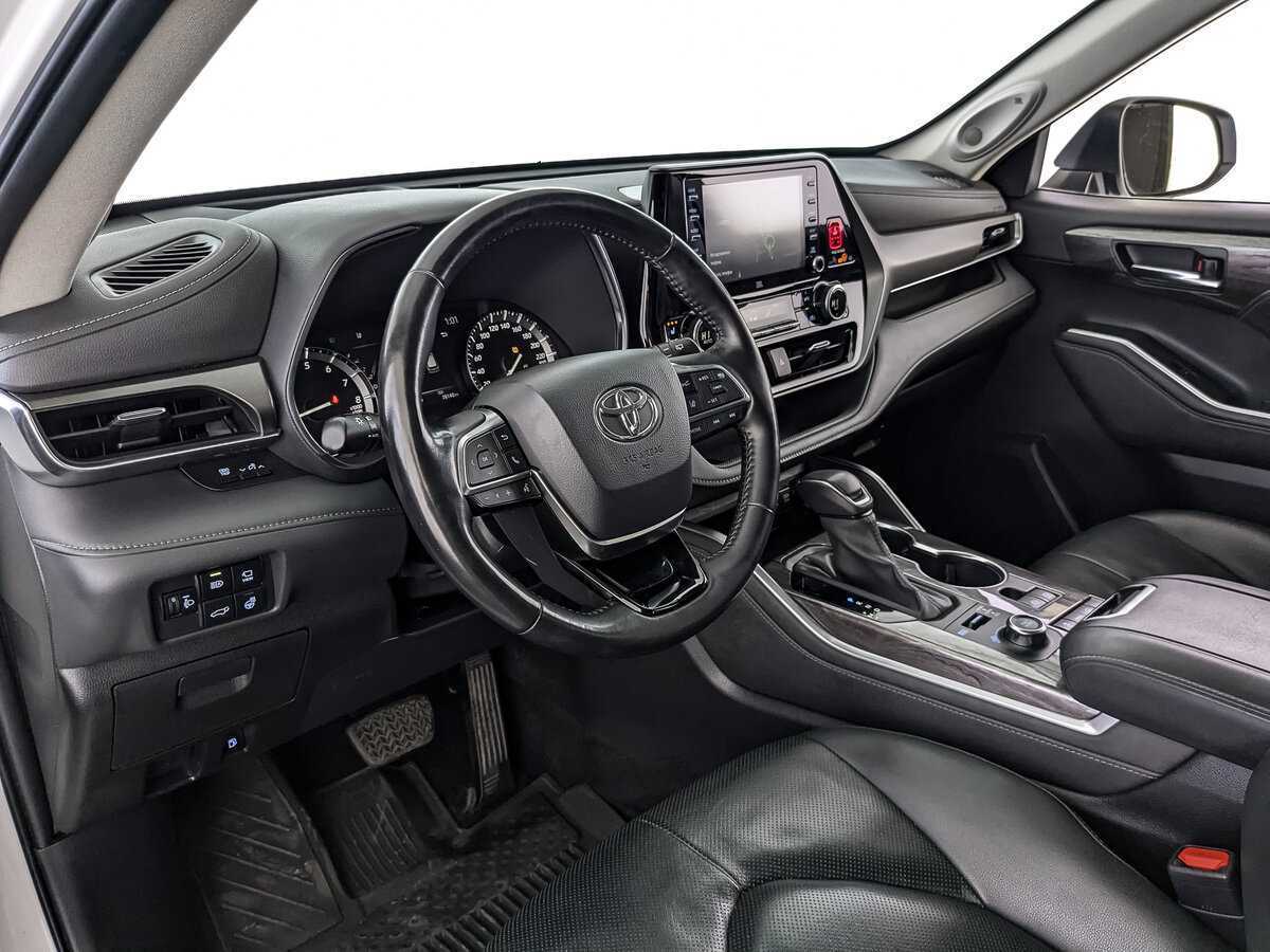 Купить Toyota Highlander с пробегом. Фото: #14